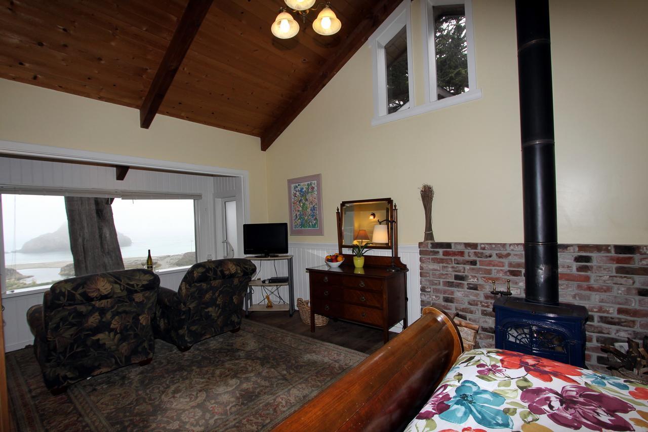 Inn Cove & Elk