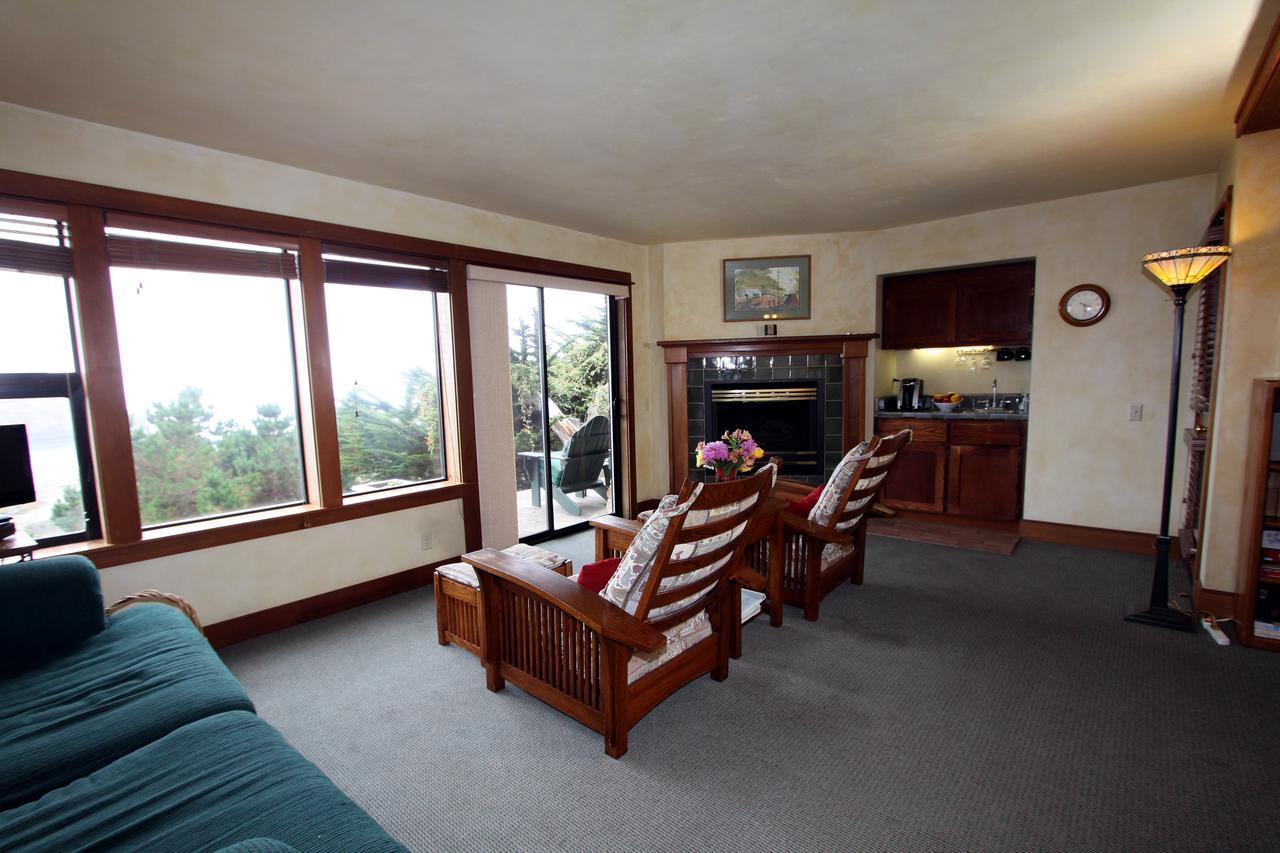 Inn Cove & 3*