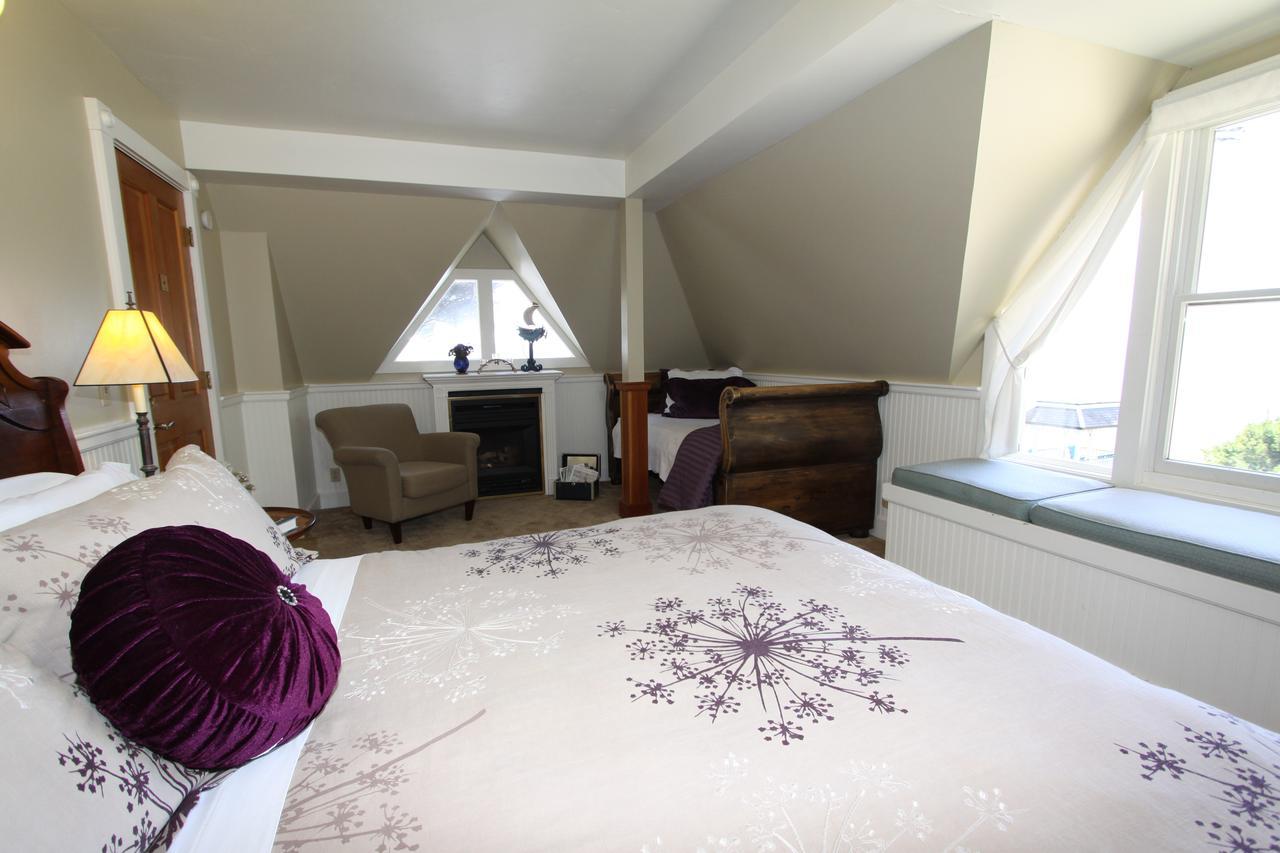 Inn Cove &