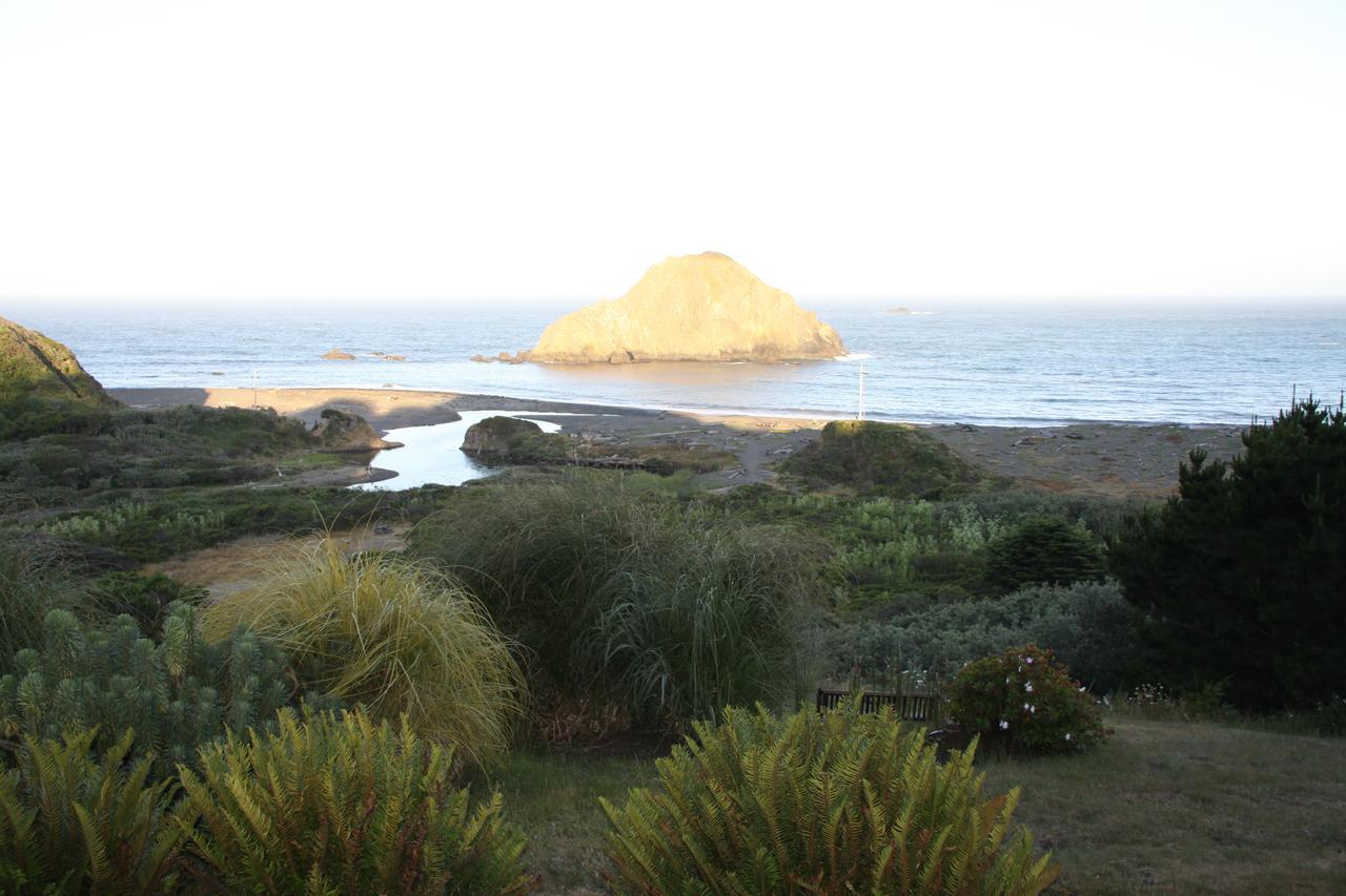 Cove & Inn Elk